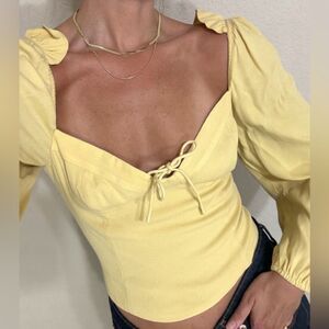 Aritzia Wilfred Novella Blouse Yellow NWT Size Small